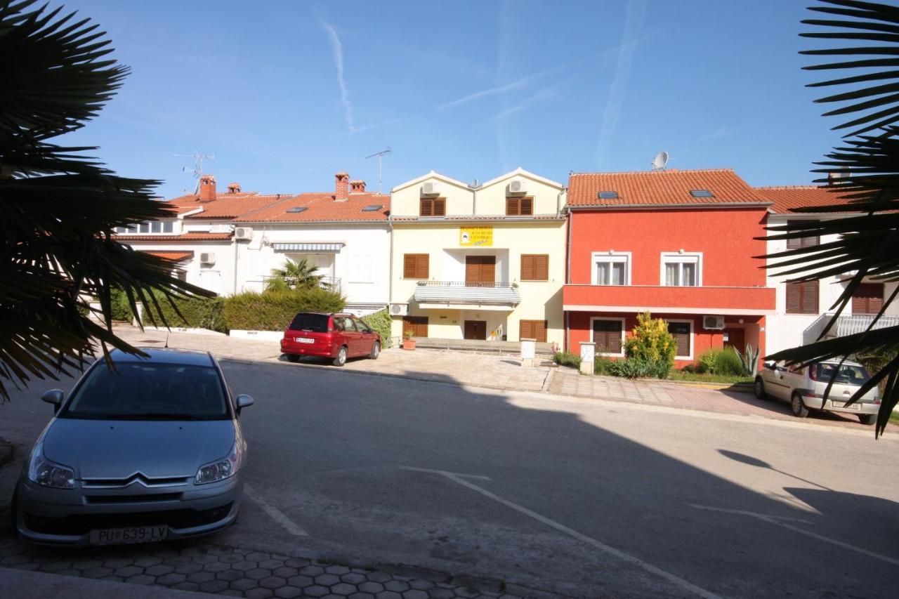 Apartments And Rooms With Wifi Vrsar, Porec - 3007 المظهر الخارجي الصورة