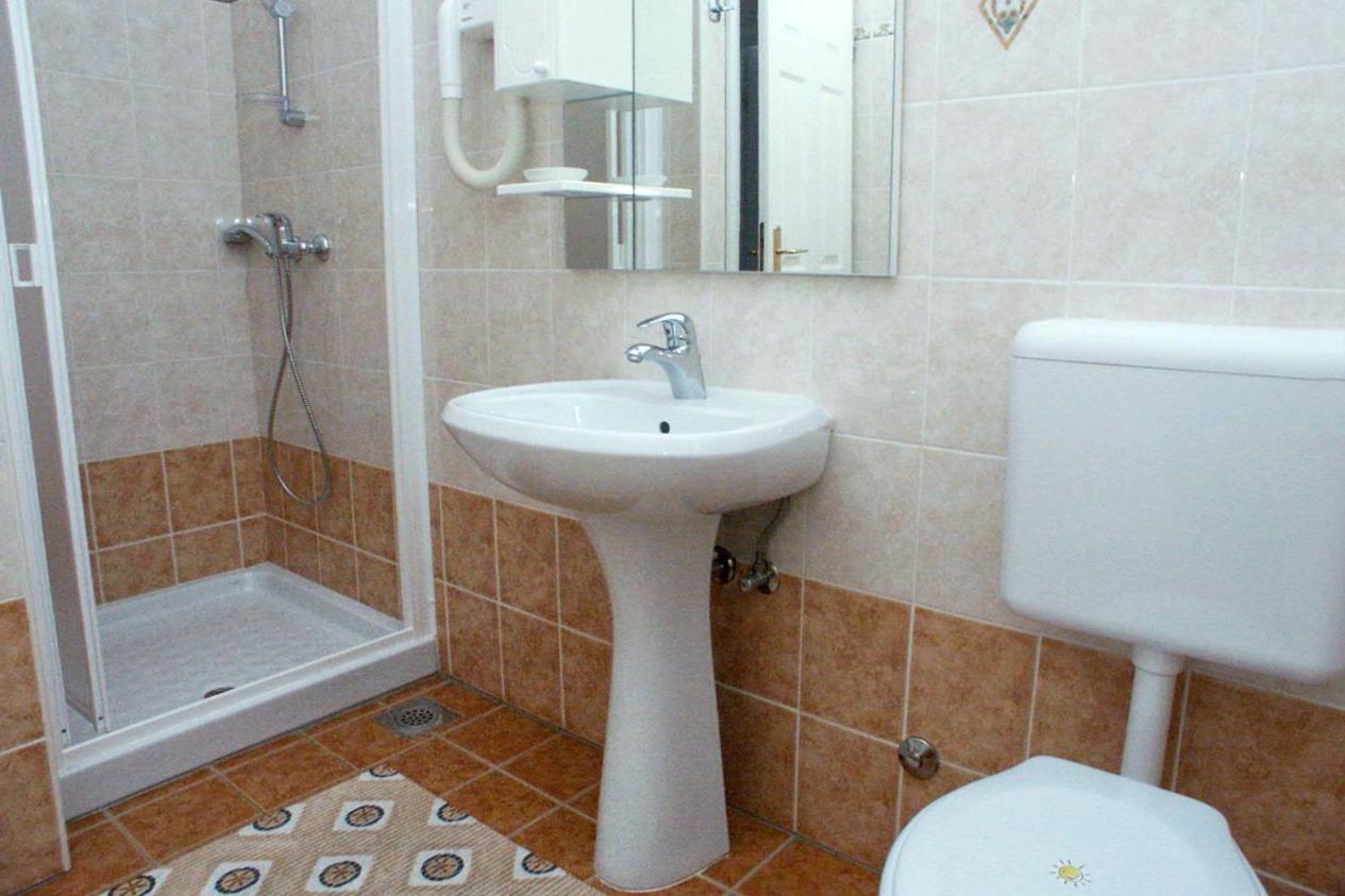 Apartments And Rooms With Wifi Vrsar, Porec - 3007 المظهر الخارجي الصورة